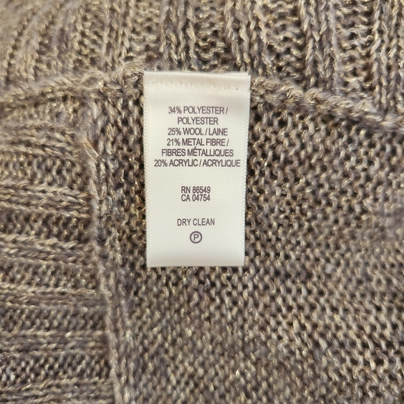 NWT Tommy Bahama Oversized Pullover with Gold Metal Fibers womens size s… - Picture 14 of 17